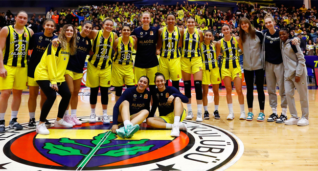 Derbide sevinen Fenerbahçe