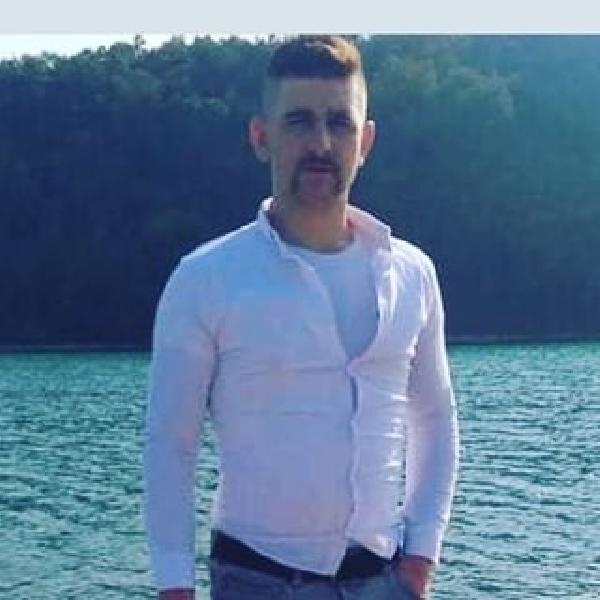 Raylarda hareketsiz yatan kişiye tramvay çarptı; kesin ölüm nedeni araştırılıyor