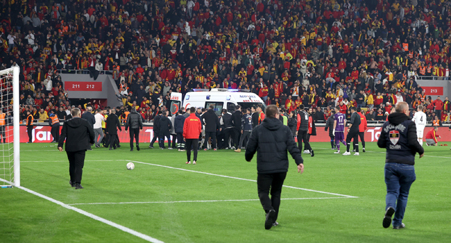 Göztepe ve Altay hükmen mağlup