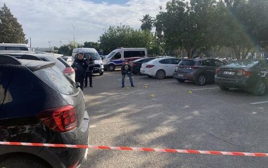 Hastane müdürü, otoparkta silahlı saldırıda bacağından yaralandı