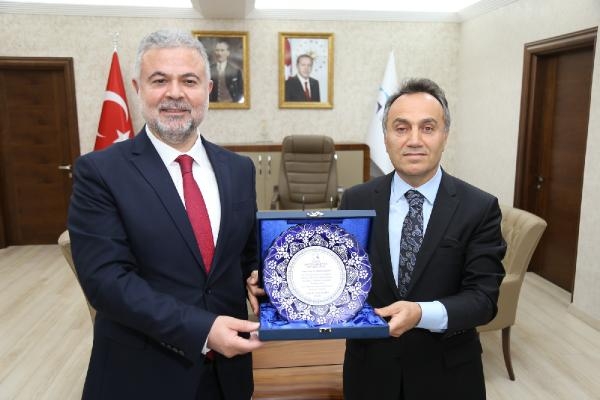 TGOÜ'de yeni Rektör Yılmaz görevi devraldı  