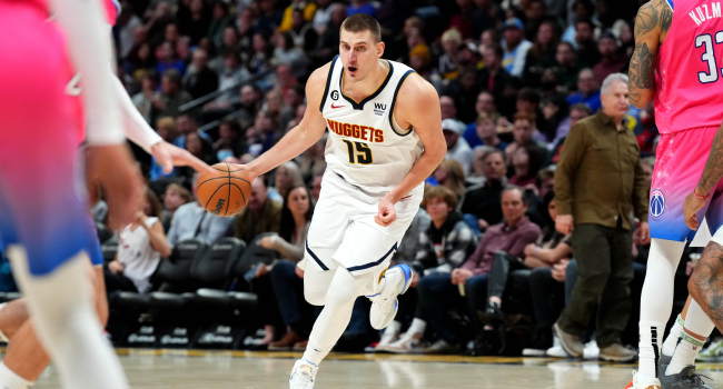 Nikola Jokic'ten 43 sayıyla sezon rekoru