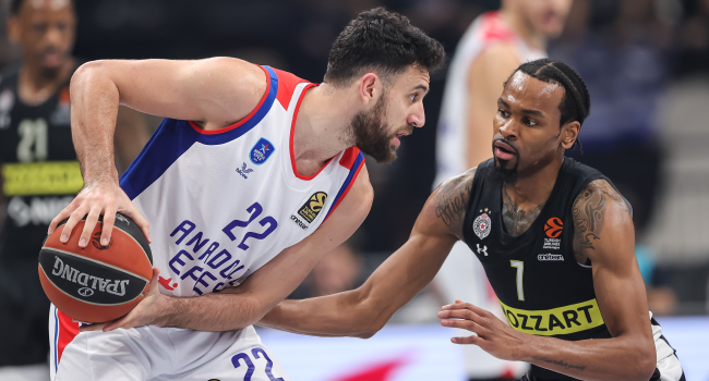 Anadolu Efes, Partizan deplasmanında kayıp