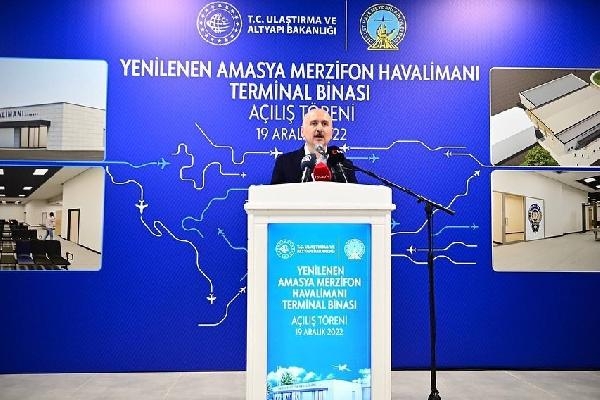 Bakan Karaismailoğlu: Başkaları kilometrelerce laf üretir, biz işimize bakarız