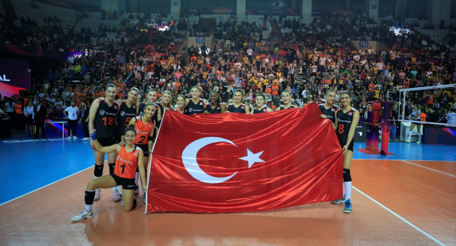 Eczacıbaşı Dynavit üçüncü oldu