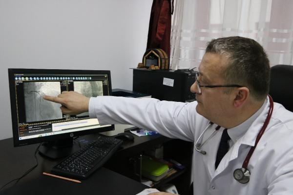Profesörden araç kullananlara 'kalp krizi belirtisi' uyarısı 
