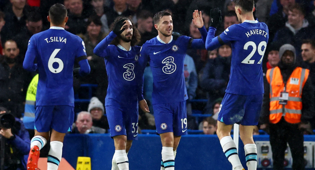 Chelsea'ye ilk yarı yetti