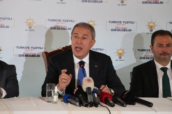Bakan Akar: Yunanistan'la ciddi problemlerimiz var