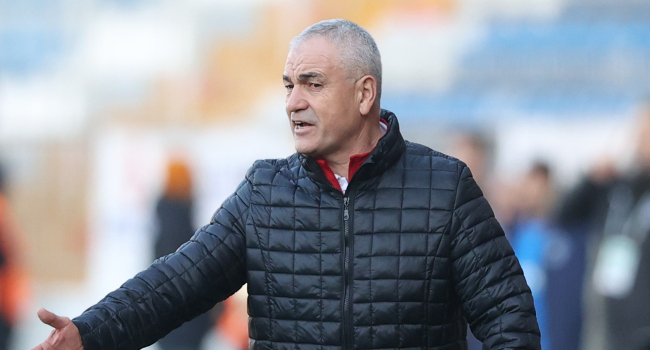 Çalımbay, sonradan oyuna giren futbolculara dikkat çekti