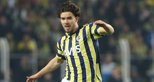 Ferdi Kadıoğlu dikkat çekiyor