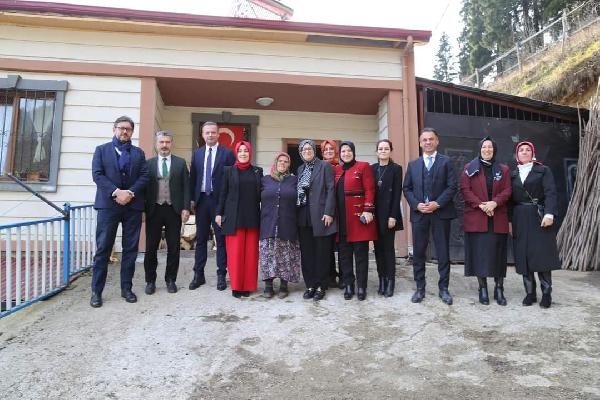 AK Parti'li Uygur: İsveç'teki vahim olayı lanetliyorum