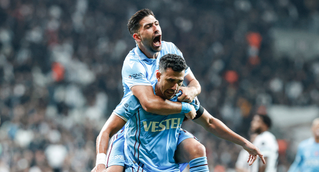 Fırtına'nın golcüleri Bakasetas ve Trezeguet