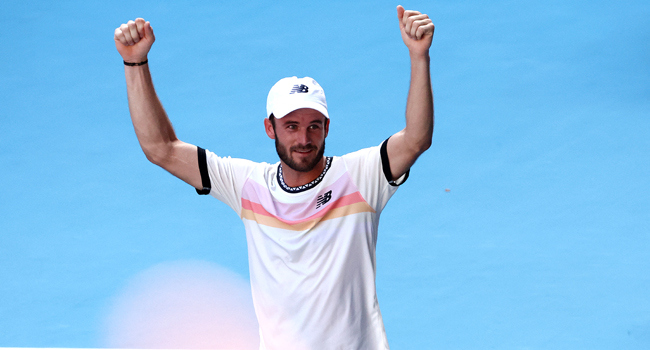 Novak Djokovic yarı finalde