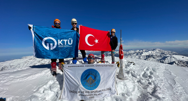 Kaçkar Kış Zirve Tırmanışı tamam