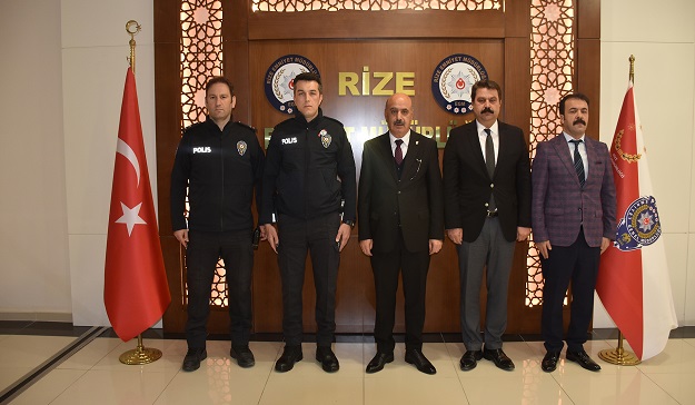Rize’de Ayın Polisleri Ödüllendirildi