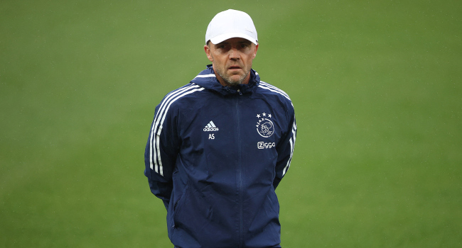 Ajax, Schreuder'in görevine son verdi