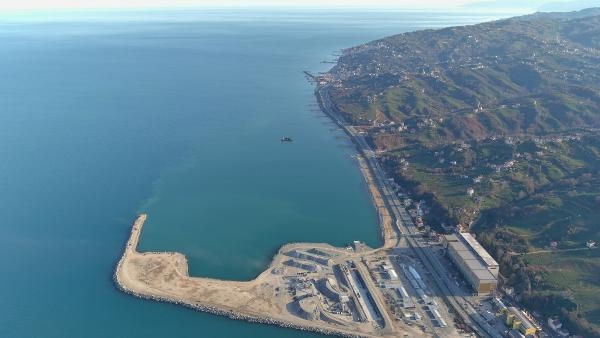 Yüz ölçümünü değiştirecek lojistik limanda hummalı dolgu