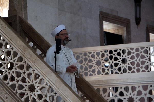 Ali Erbaş: Kutsala saldırmak, özgürlük kılıfı altında normalleştirilemez