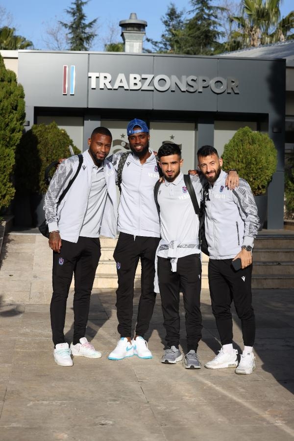 Trabzonspor 9 eksikle Hatay’a gitti