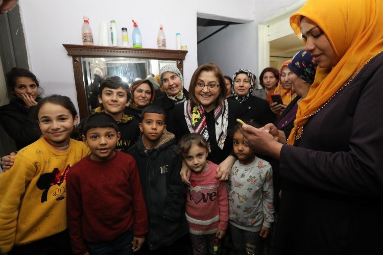 Gaziantep'te Başkan Şahin'den yardım projesinden yararlanan ailelere ziyaret