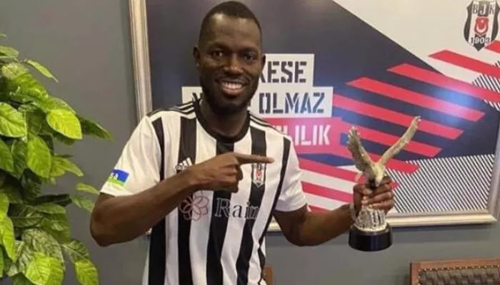 Beşiktaş savunmasına 1,91’lik kule: Omar Colley