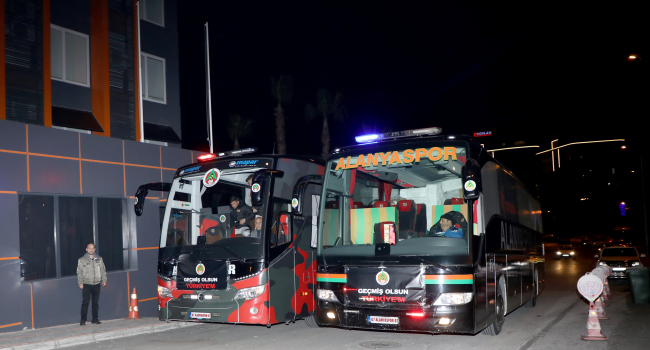 Alanyaspor, otobüslerini deprem bölgesine gönderdi