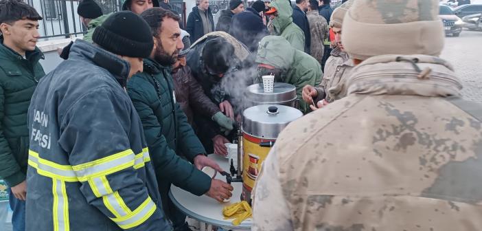 Mardin Çaykur Rizespor derneği Depremzedelere Elini Uzattı