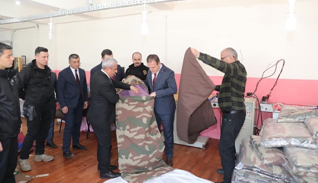 Hakkâri Uyku Tulumu Üretiyor