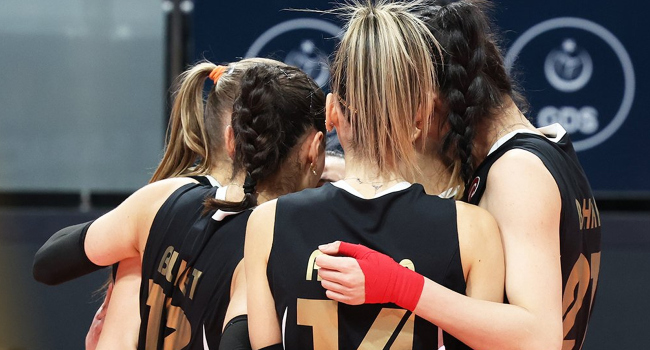 VakıfBank evinde sevindi