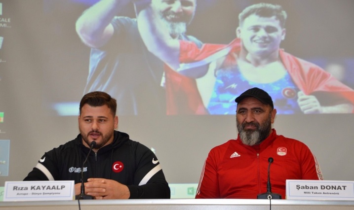 Dünya Şampiyonu Kayaalp Ve Antrenörü Donat Güneysu Spor Lisesi Öğrencileriyle Buluştu