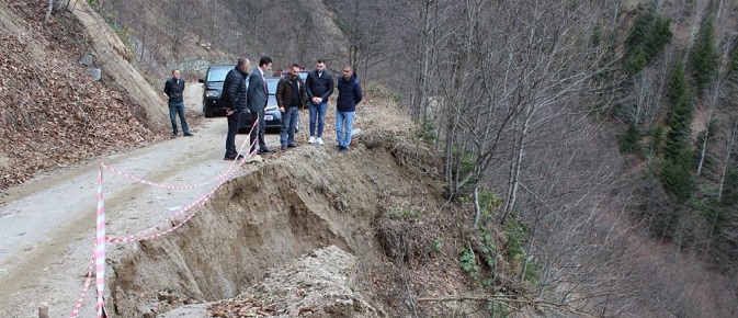 İkizdere Yerelma Köyünde Heyelan