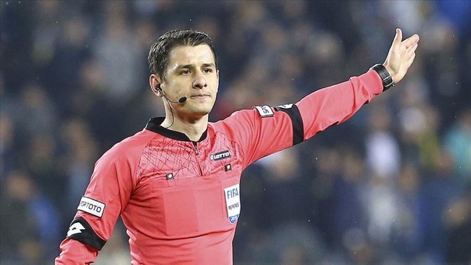 Halil Umut Meler kimdir? Halil Umut Meler kaç yaşında, nereli? Halil Umut Meler hangi takım maçlarını yönetti?