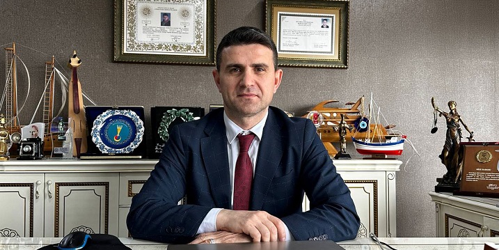 Rize Baro Başkanı Peçe’nin Cumhurbaşkanı Erdoğan’dan Talebi: Hukuk Fakülteleri Sayısını Azaltın
