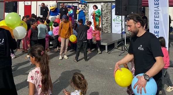 'Benimle oynar mısın' ekibi Nurdağı'nda 