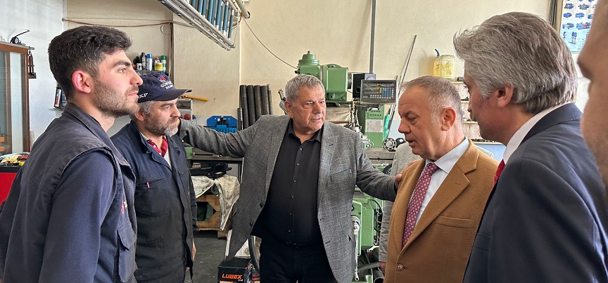CHP’ li Adaylar Sebze Halini ve Yeni Sanayi Sitesini Gezdi