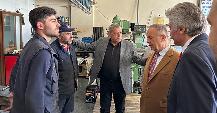 CHP’ li Adaylar vatandaşların Sorunlarını Dinliyor