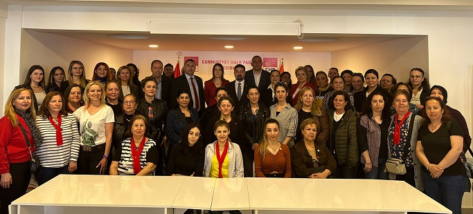 CHP'li Yazgan, yeni kadın üyelerle buluştu