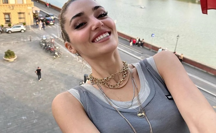 Hande Erçel beyaz mayolu pozunu paylaştı, hayranlarından beğeni yağdı
