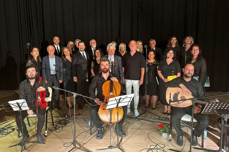Antalya Muratpaşa'da müzik şöleni