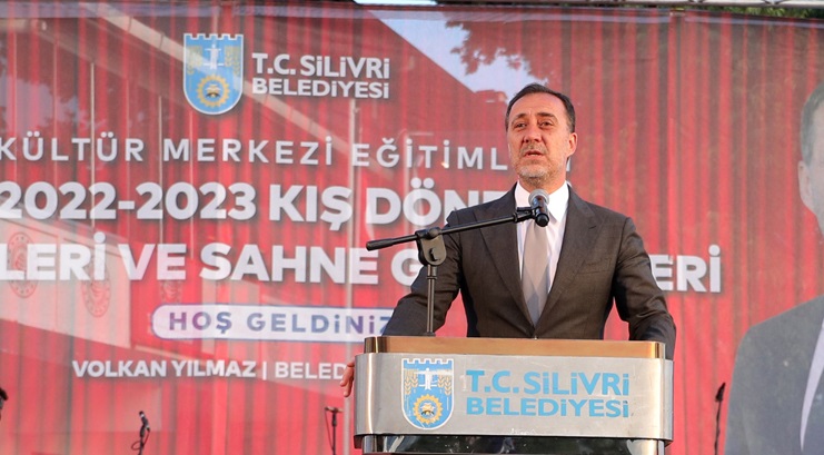 SİLİVRİ’DE KÜLTÜR MERKEZİ YIL SONU GÖSTERİLERİ DÜZENLENDİ