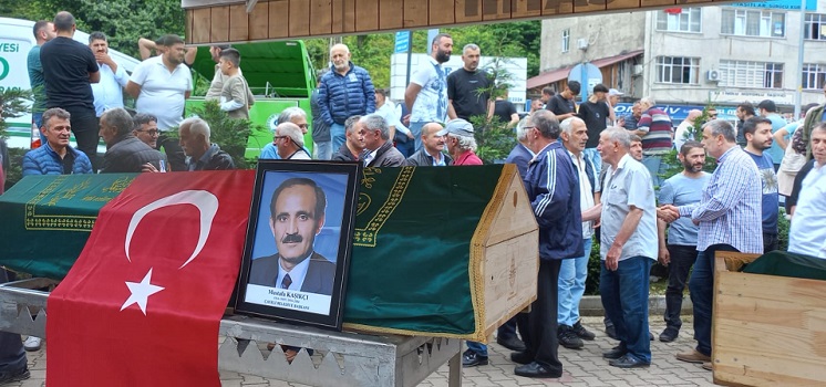 İstanbul’da Vefat Eden Çayeli Eski Belediye Başkanı Mustafa Kaşıkçı Dün Toprağa Verildi