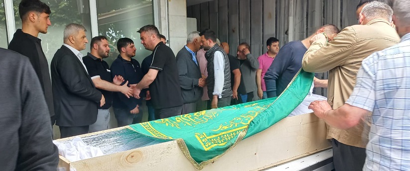 Ankara’da Vefat Eden Ahmet Akyıldız Dün Rize’ de Toprağa Verildi
