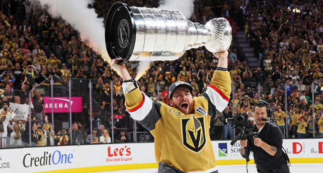 NHL'de şampiyon Knights