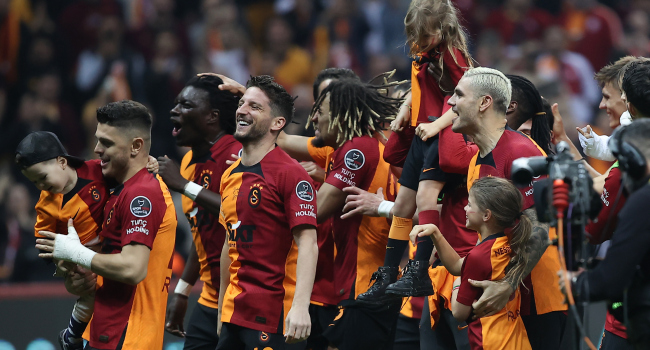 Galatasaraylı oyunculara ilgi artıyor