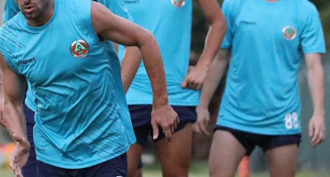 Alanyaspor'da 12 ayrılık birden