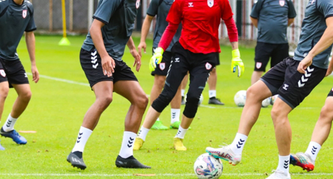 Samsunspor'da 17 futbolcu kamp kadrosuna alınmadı