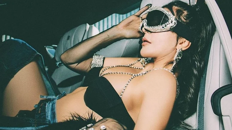 Hande Yener’in konseri iptal edildi
