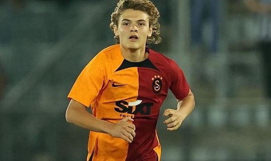 Efe Akman kimdir? Efe Akman kaç yaşında, hangi takımda oynuyor? Efe Akman biyografisi!
