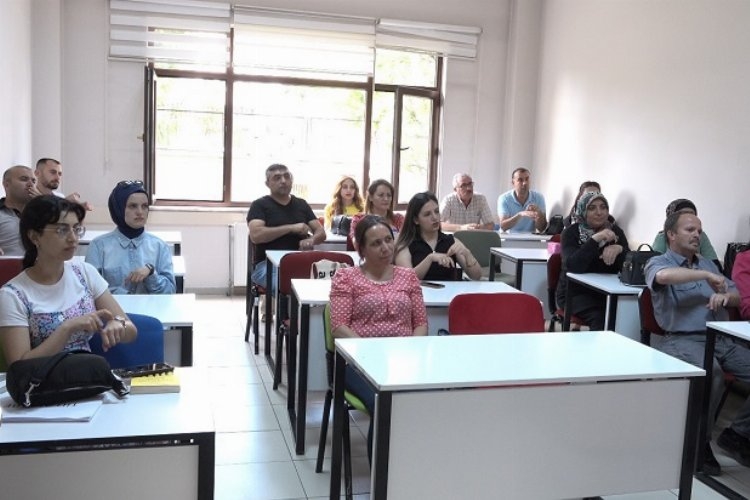 KAYMEK'ten sağlıkçılara Türk işaret dili kursu