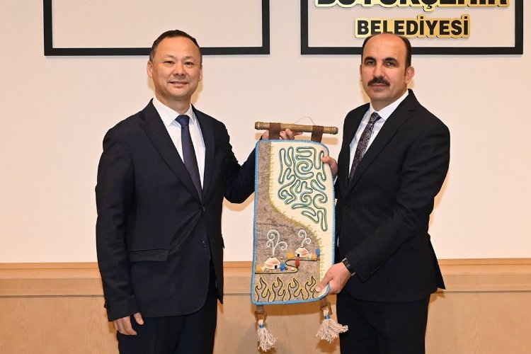 Kırgızistan Ankara Büyükelçisi'nden Konya'ya ziyaret